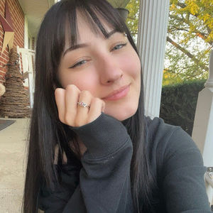 Meet your Posher, Adryanne